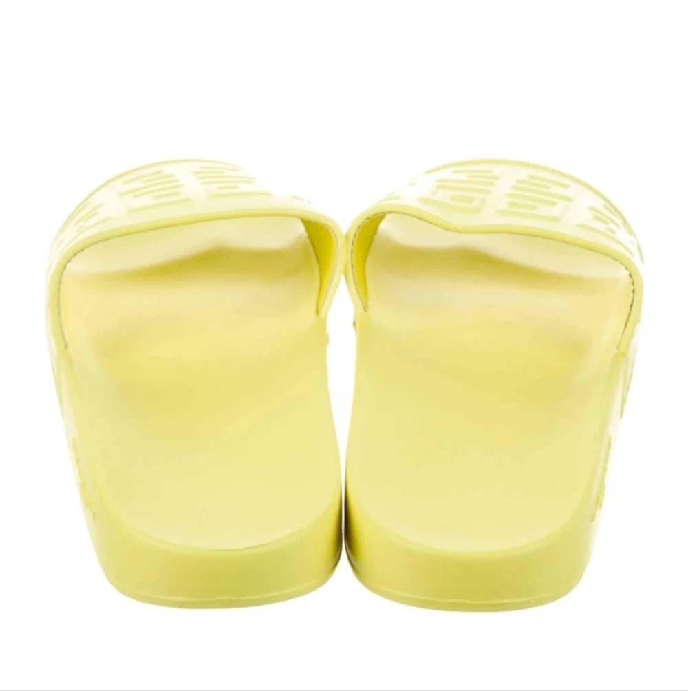Givenchy Rubber Pool Slides - Picture 2 of 4